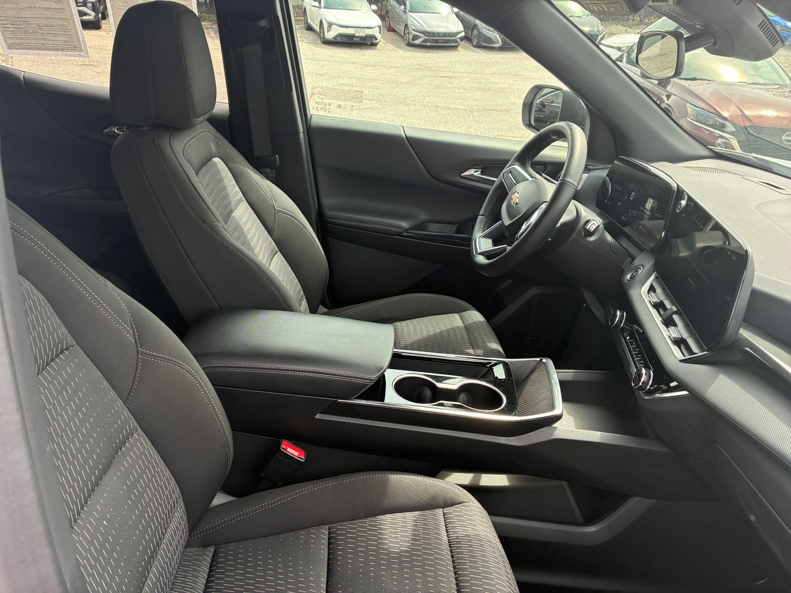 Thumbnail: 2025 Chevrolet Equinox - 2