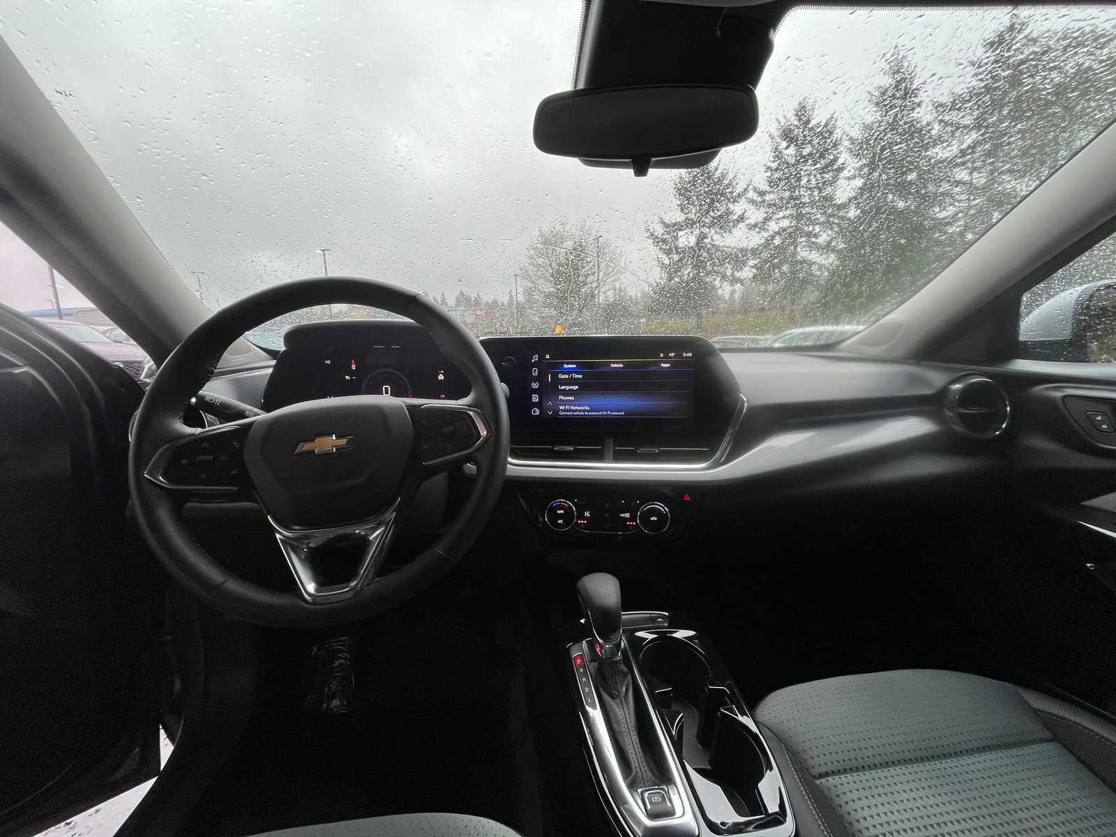 Thumbnail: 2025 Chevrolet Trax - 3