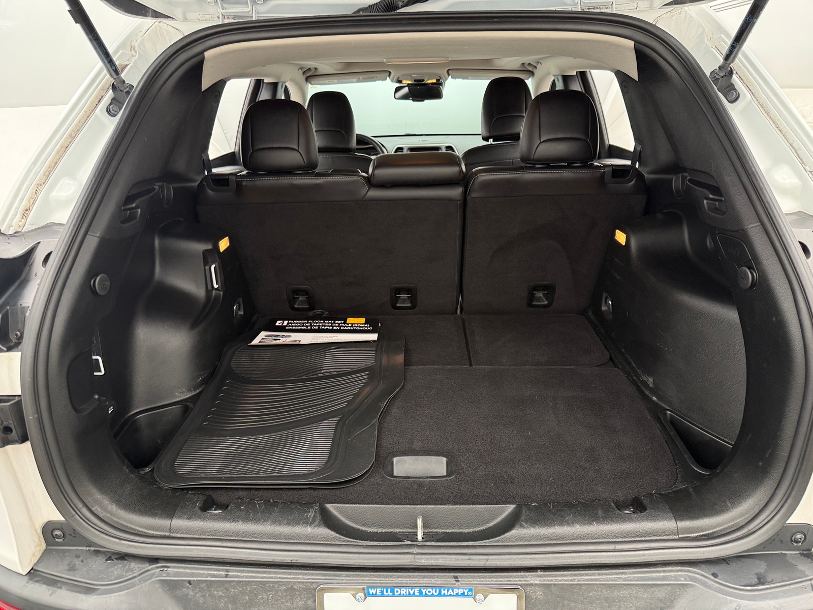 Thumbnail: 2017 Jeep Cherokee - 6