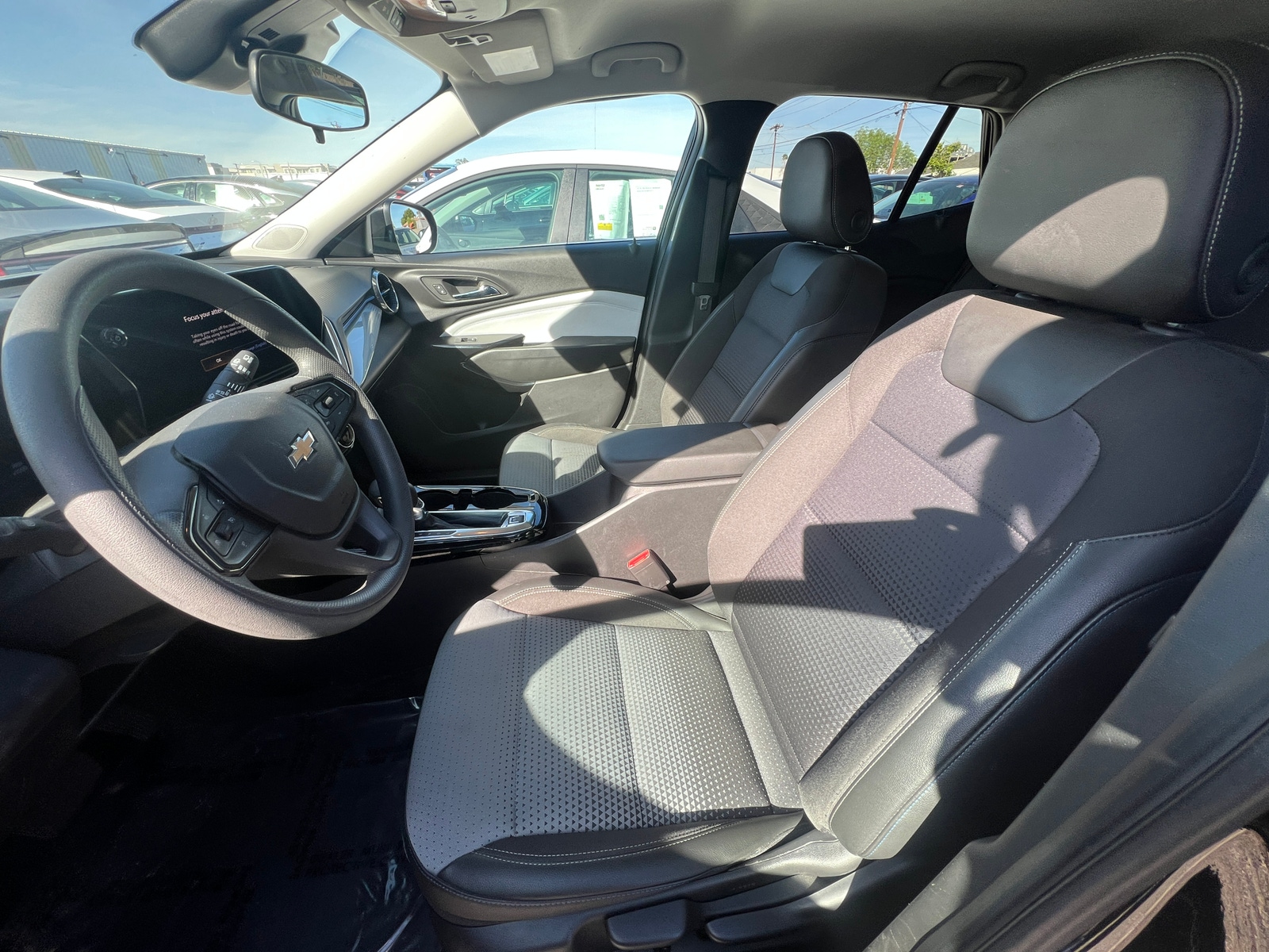 Thumbnail: 2025 Chevrolet Trax - 2