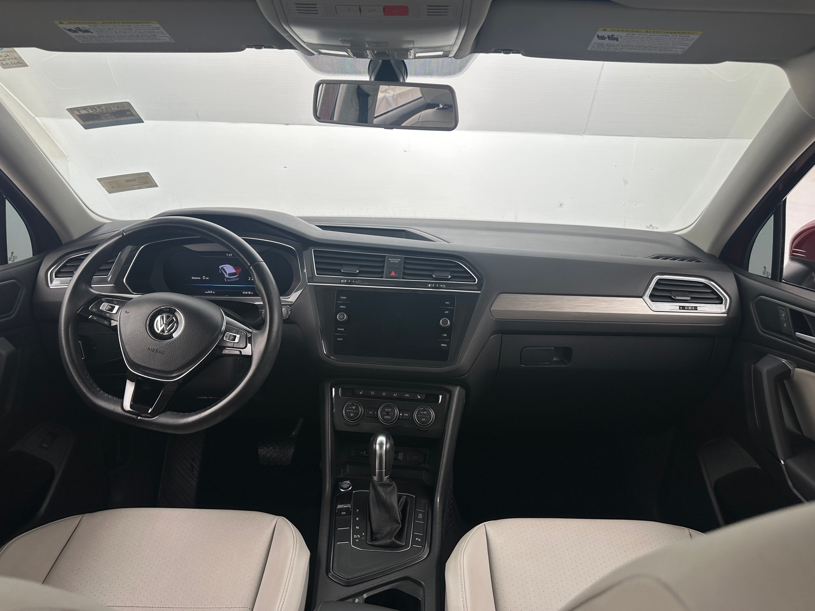 Thumbnail: 2019 Volkswagen Tiguan - 2