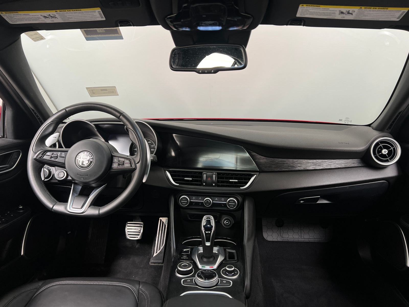 Thumbnail: 2023 Alfa Romeo Giulia - 2