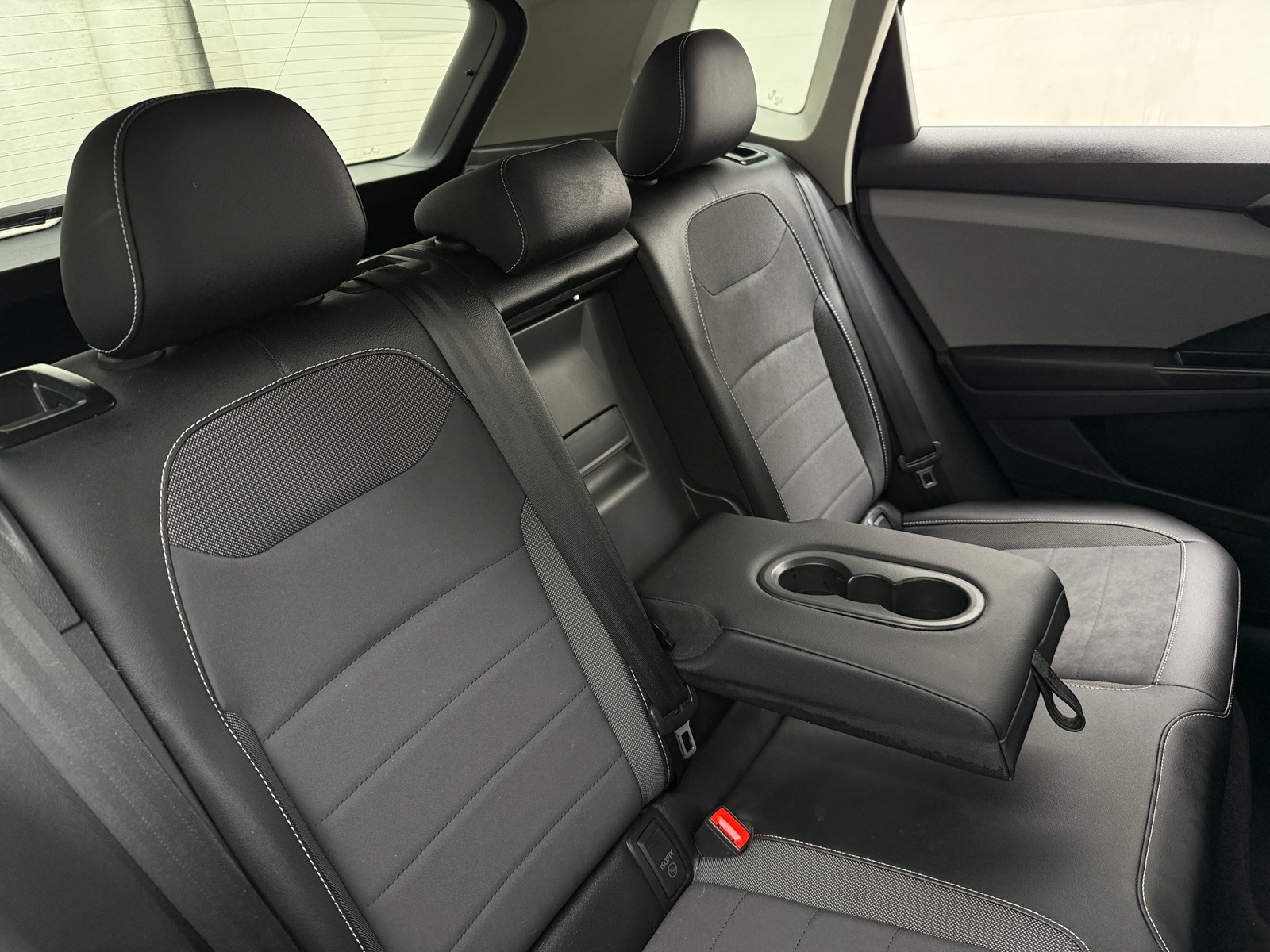 Thumbnail: 2022 Volkswagen Taos - 6