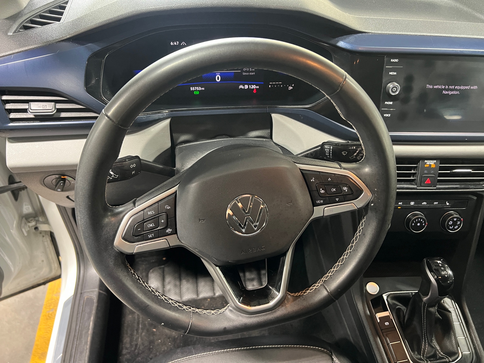 Thumbnail: 2022 Volkswagen Taos - 5