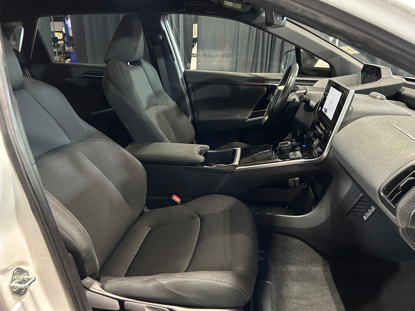 Thumbnail: 2023 Subaru Solterra - 2