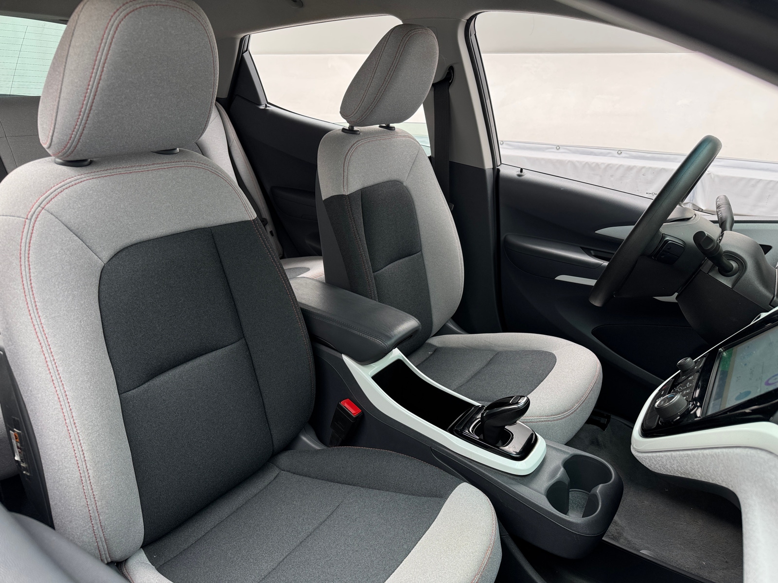 Thumbnail: 2021 Chevrolet Bolt EV - 2