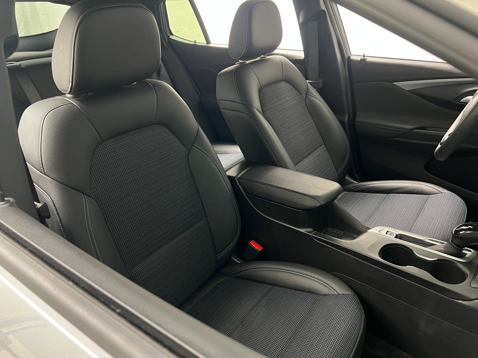 Thumbnail: 2025 Buick Envista - 2