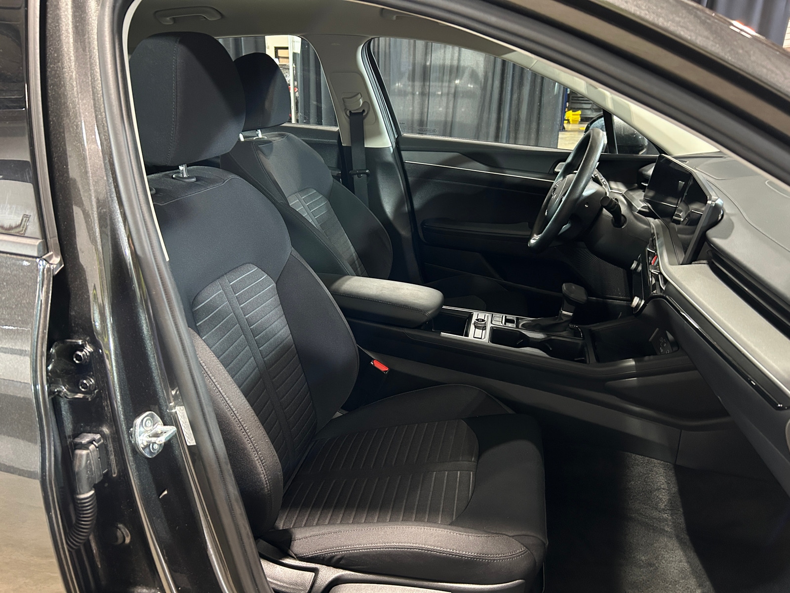 Thumbnail: 2025 Kia K5 - 2