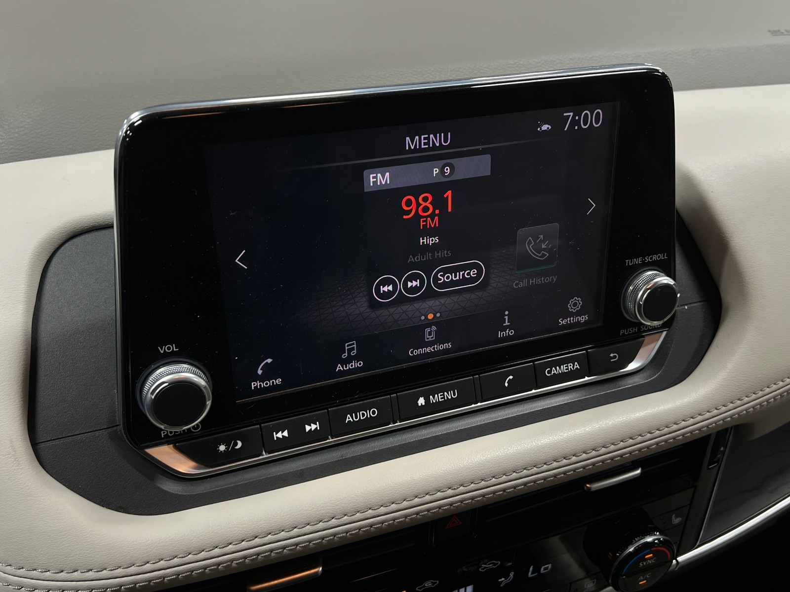 Thumbnail: 2021 Nissan Rogue - 3