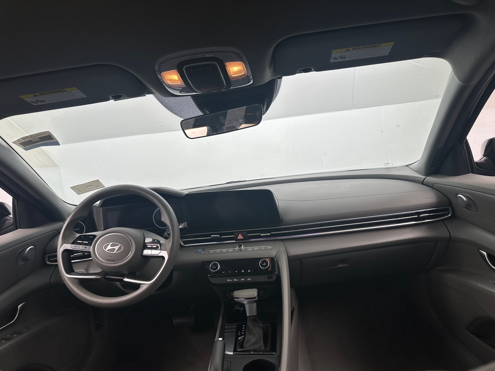 Thumbnail: 2024 Hyundai Elantra - 3