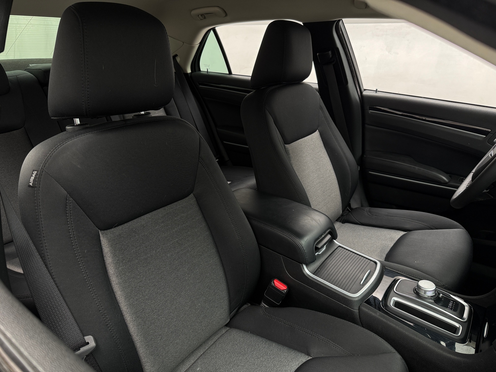 Thumbnail: 2023 Chrysler 300 - 2