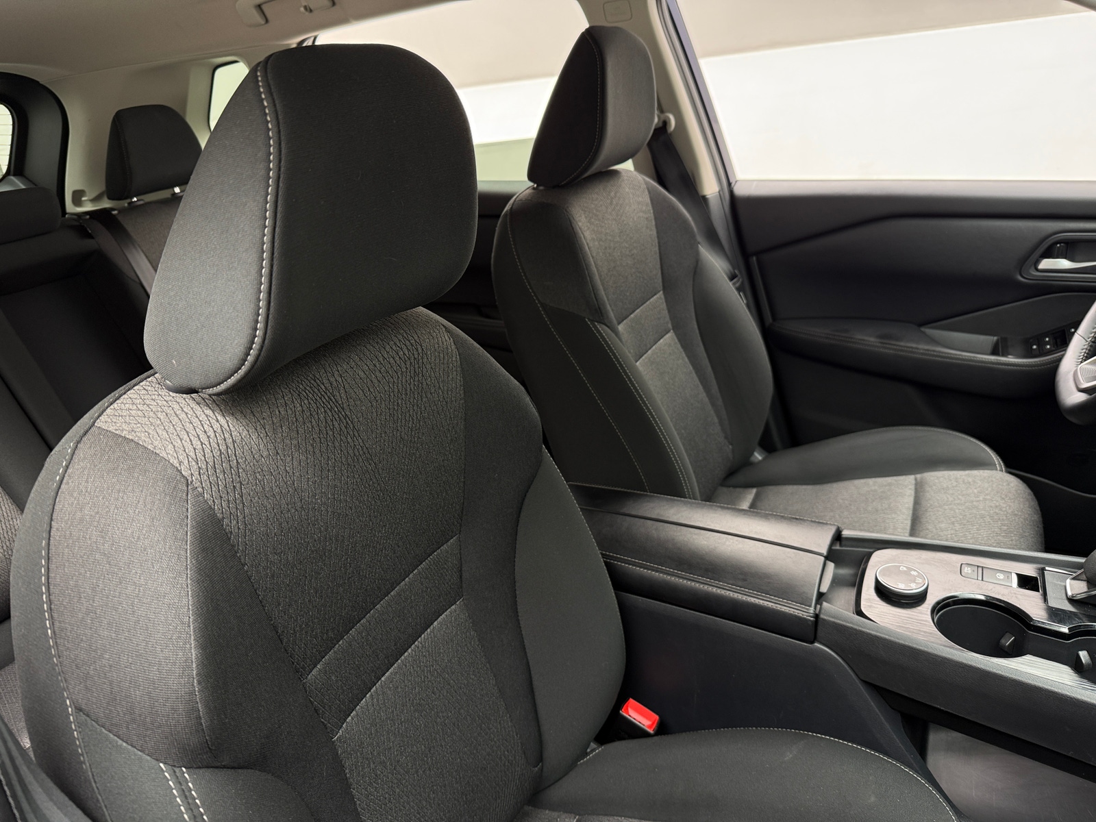 Thumbnail: 2025 Nissan Rogue - 2