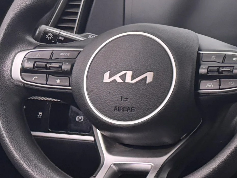 Thumbnail: 2023 Kia Sportage - 5