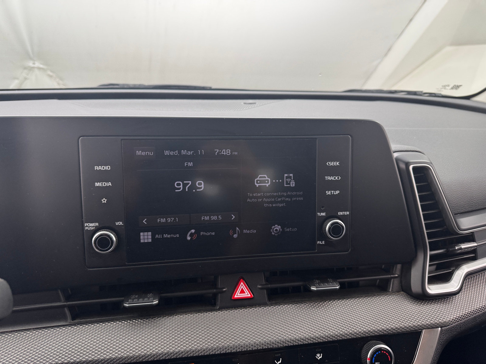 Thumbnail: 2023 Kia Sportage - 4