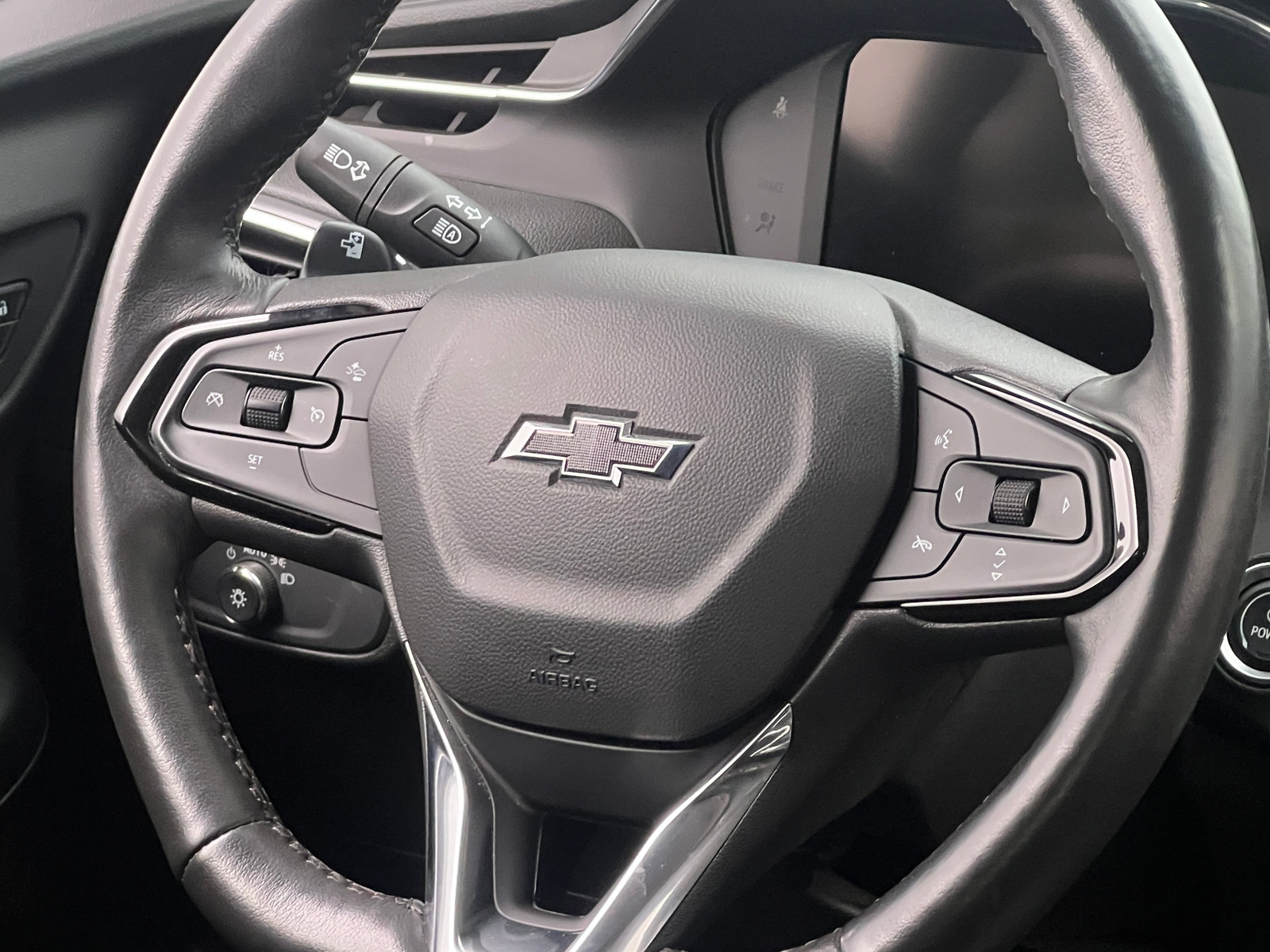 Thumbnail: 2023 Chevrolet Bolt EUV - 5