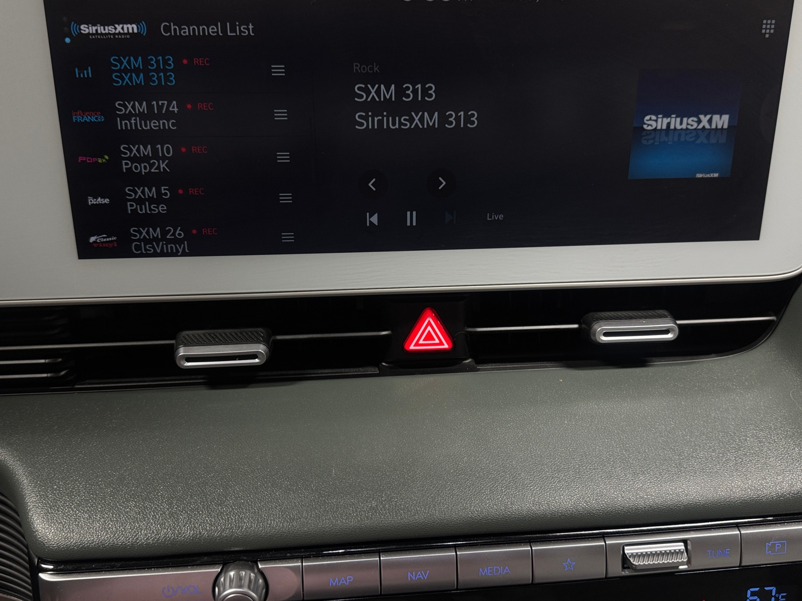 Thumbnail: 2023 Hyundai Ioniq 5 - 3