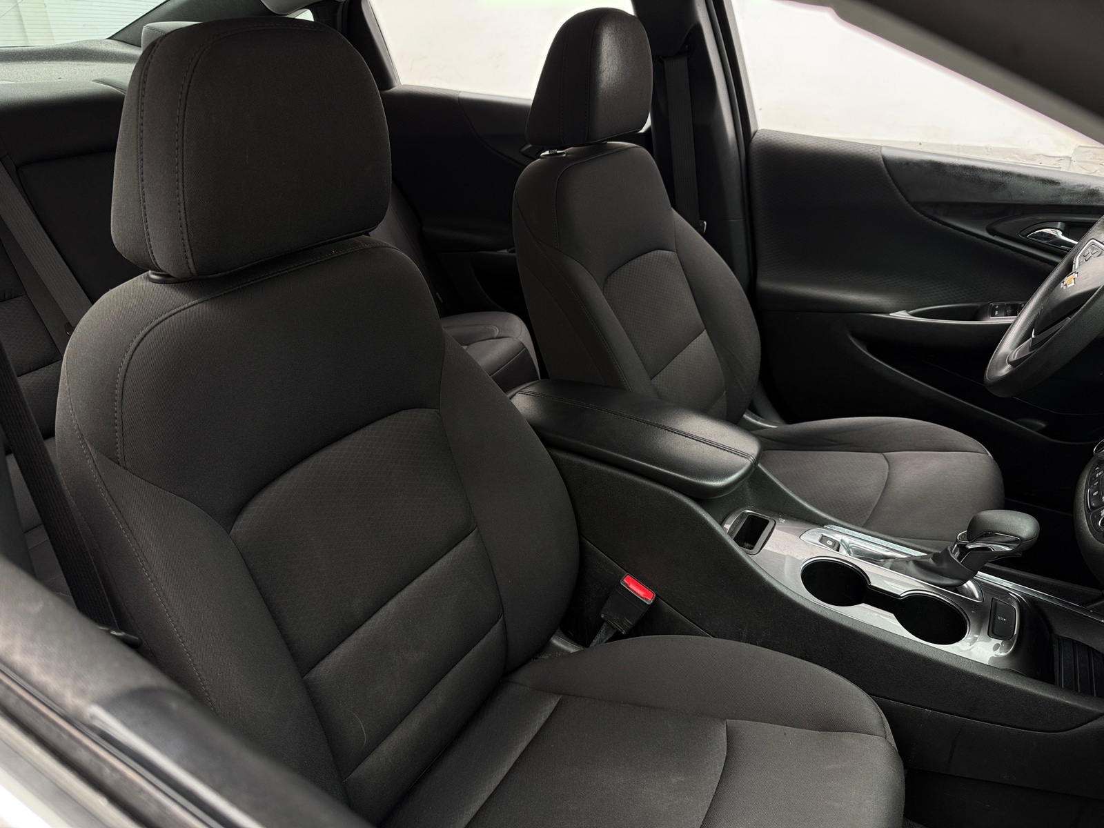 Thumbnail: 2022 Chevrolet Malibu - 2