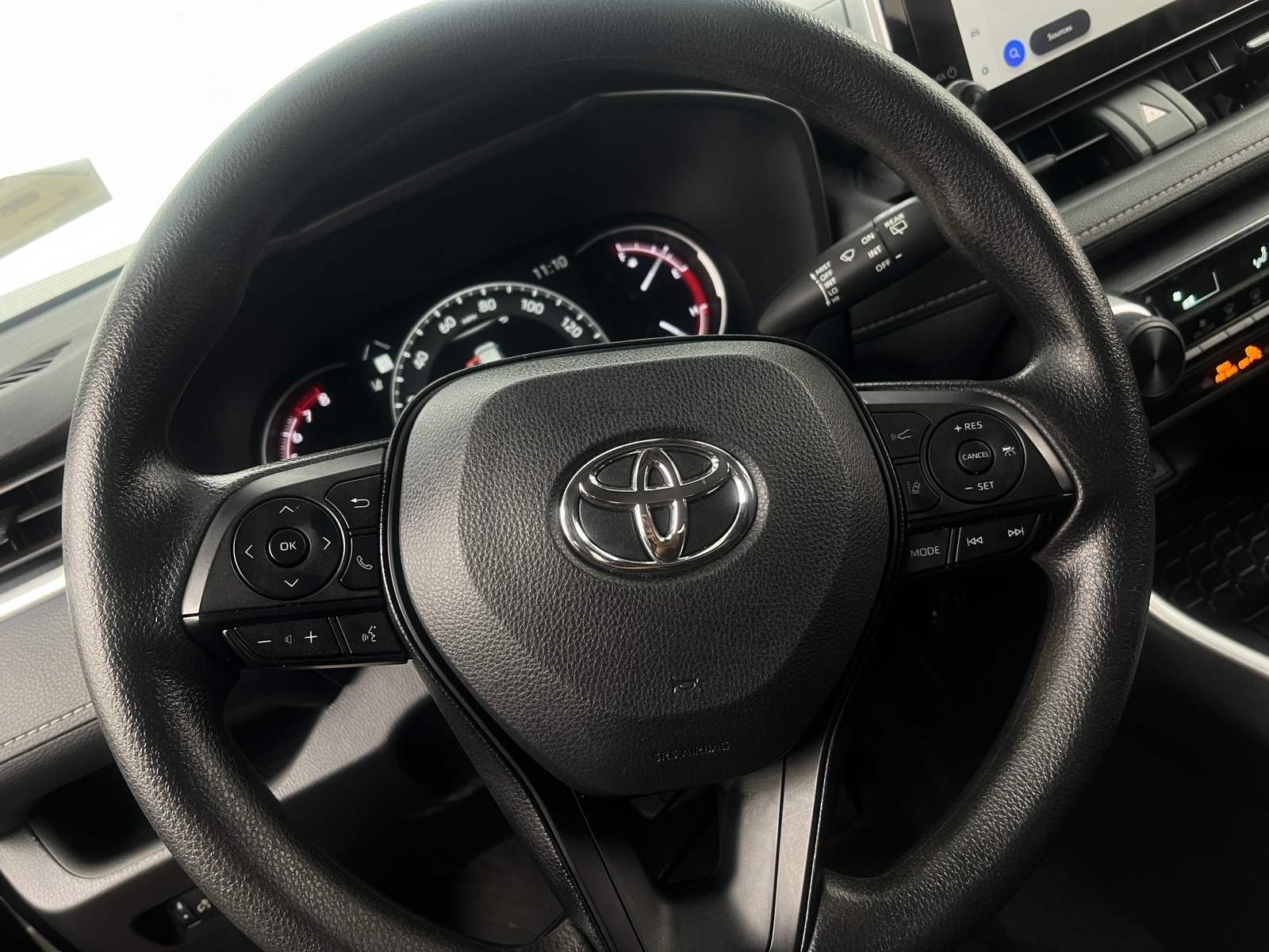 Thumbnail: 2025 Toyota RAV4 - 5