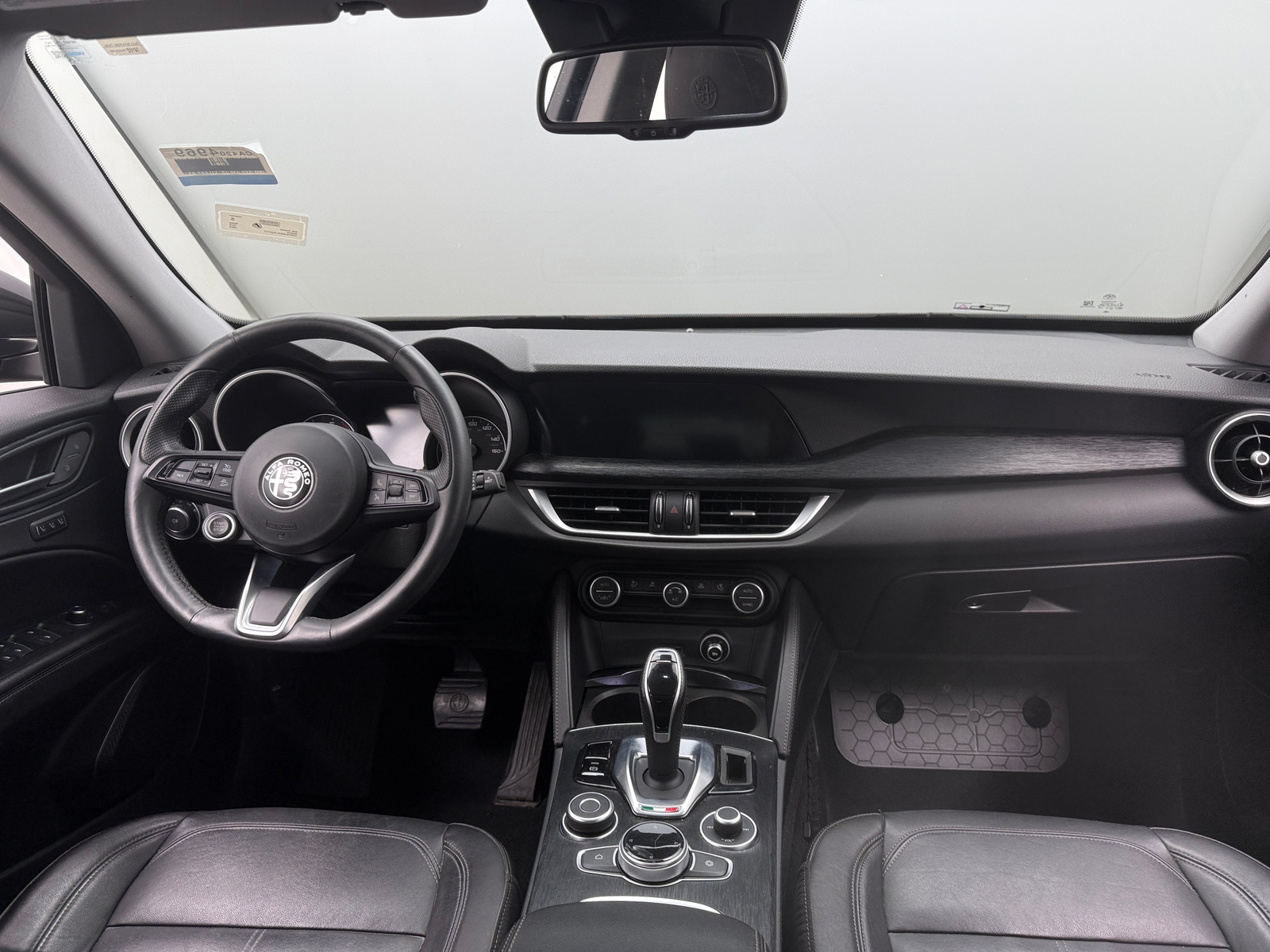 Thumbnail: 2020 Alfa Romeo Stelvio - 2