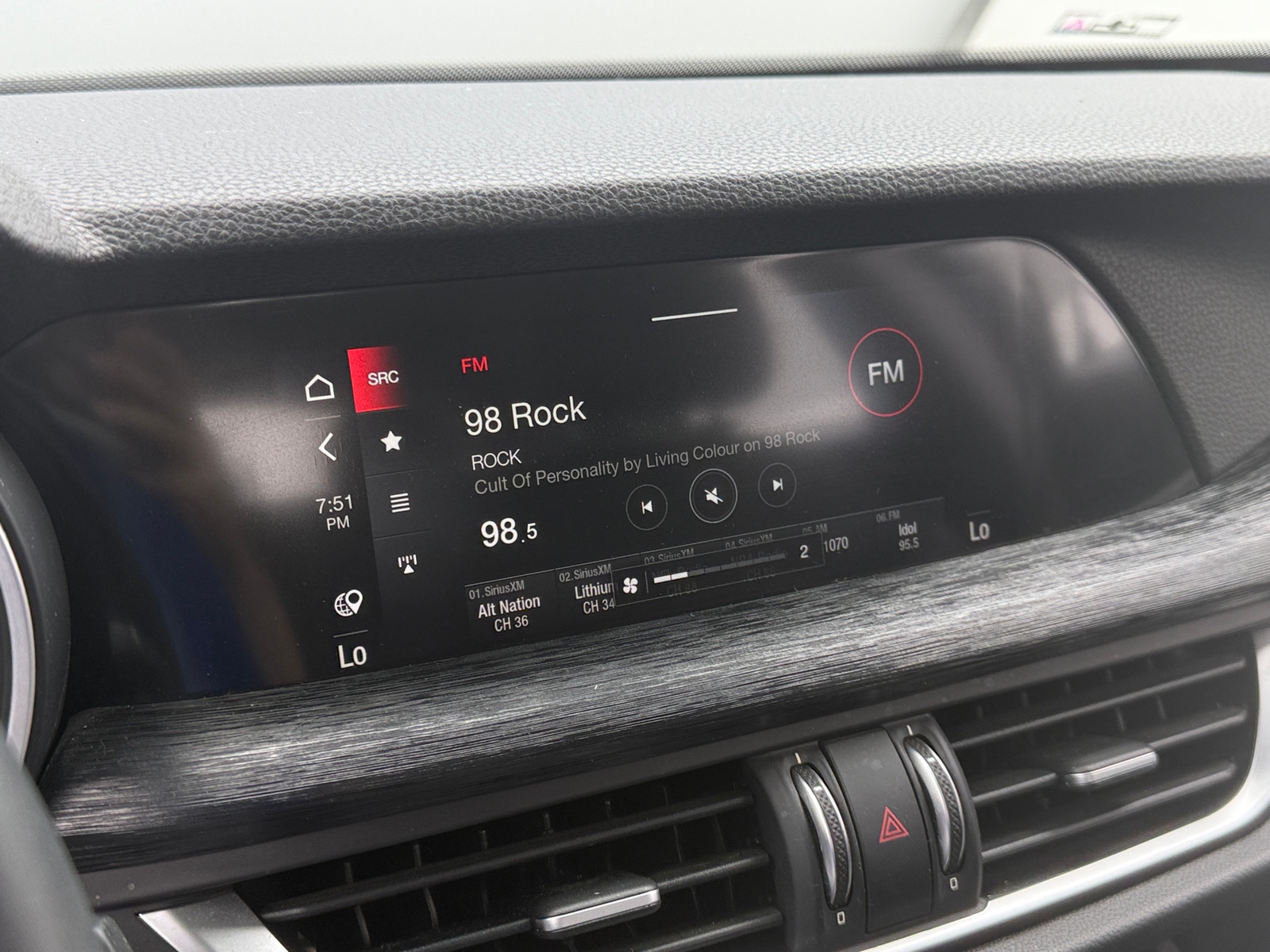 Thumbnail: 2020 Alfa Romeo Stelvio - 3