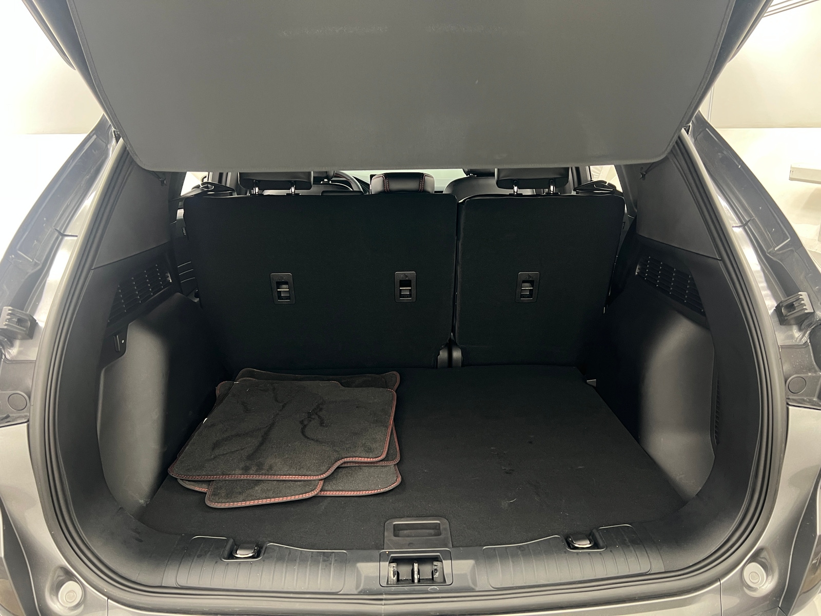 Thumbnail: 2023 Ford Escape - 7