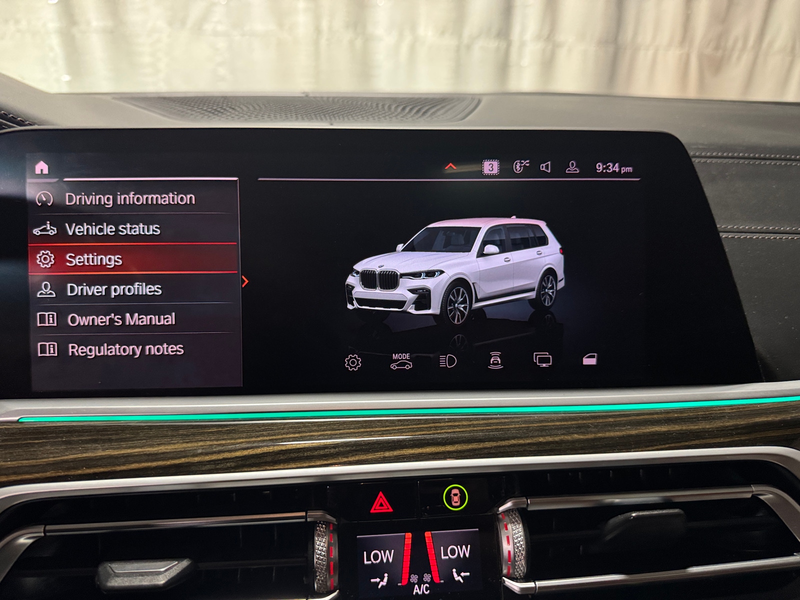 Thumbnail: 2021 BMW X7 - 3