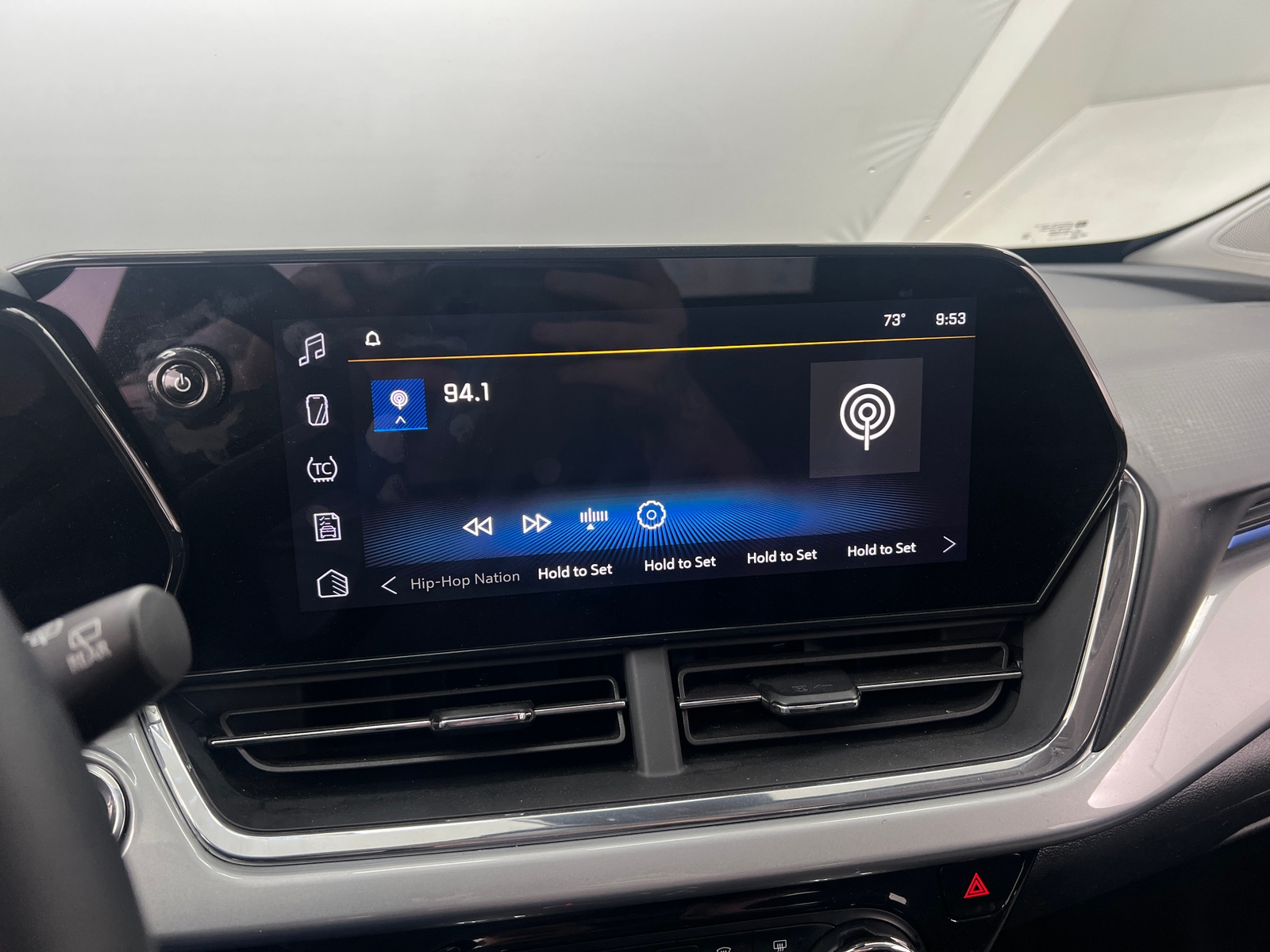 Thumbnail: 2025 Chevrolet Trax - 4