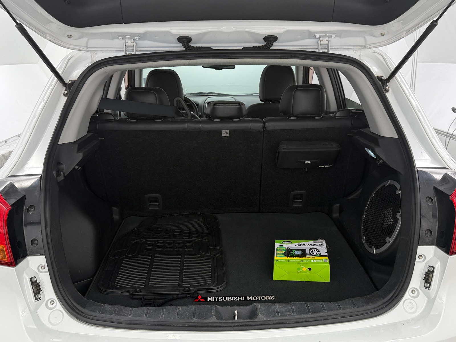 Thumbnail: 2015 Mitsubishi Outlander Sport - 6