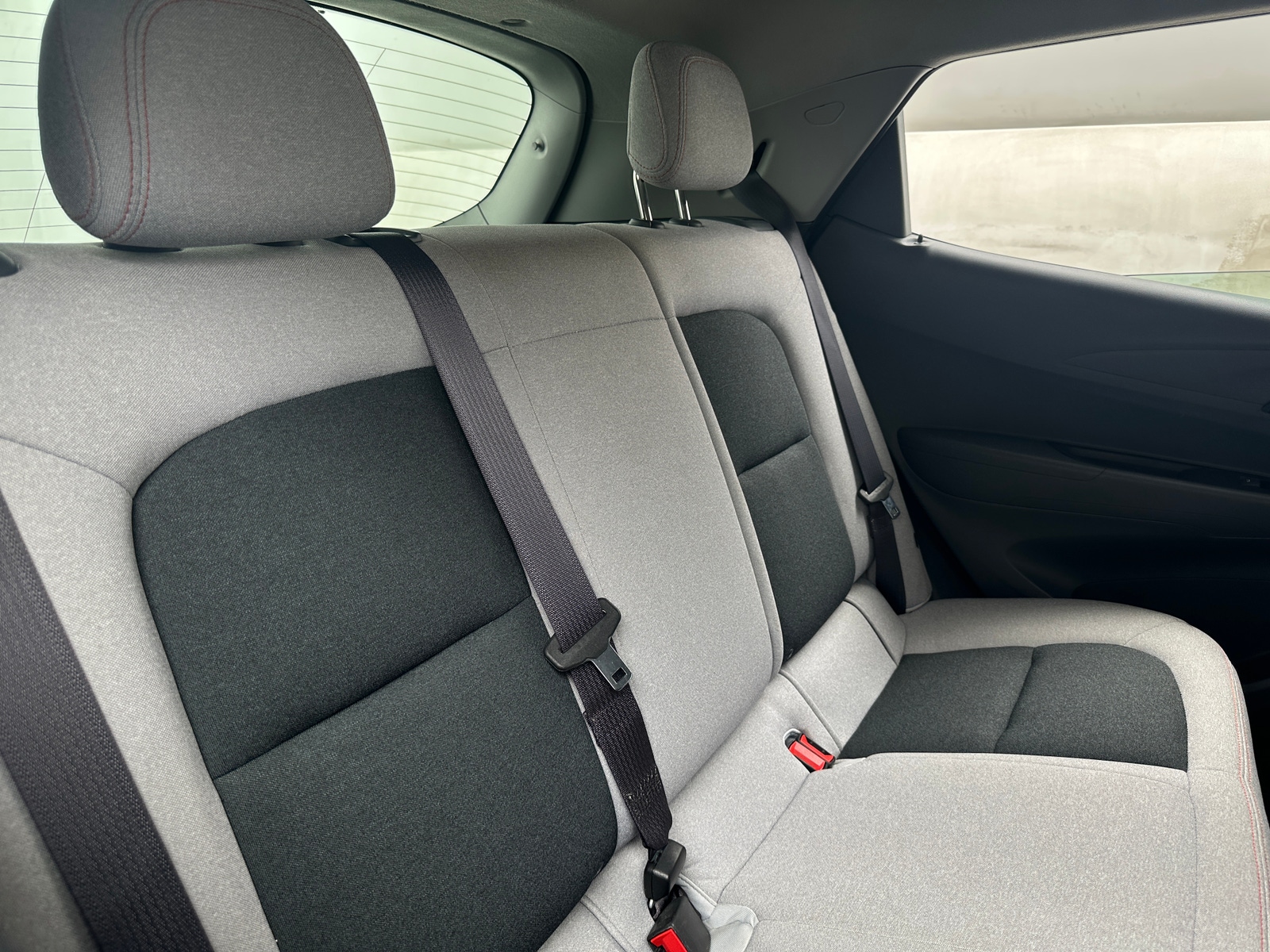 Thumbnail: 2017 Chevrolet Bolt EV - 6