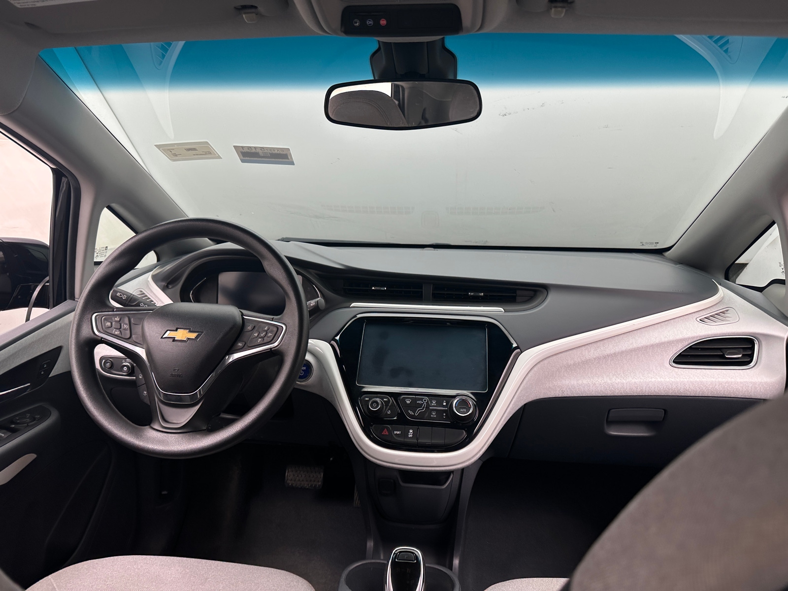 Thumbnail: 2017 Chevrolet Bolt EV - 3