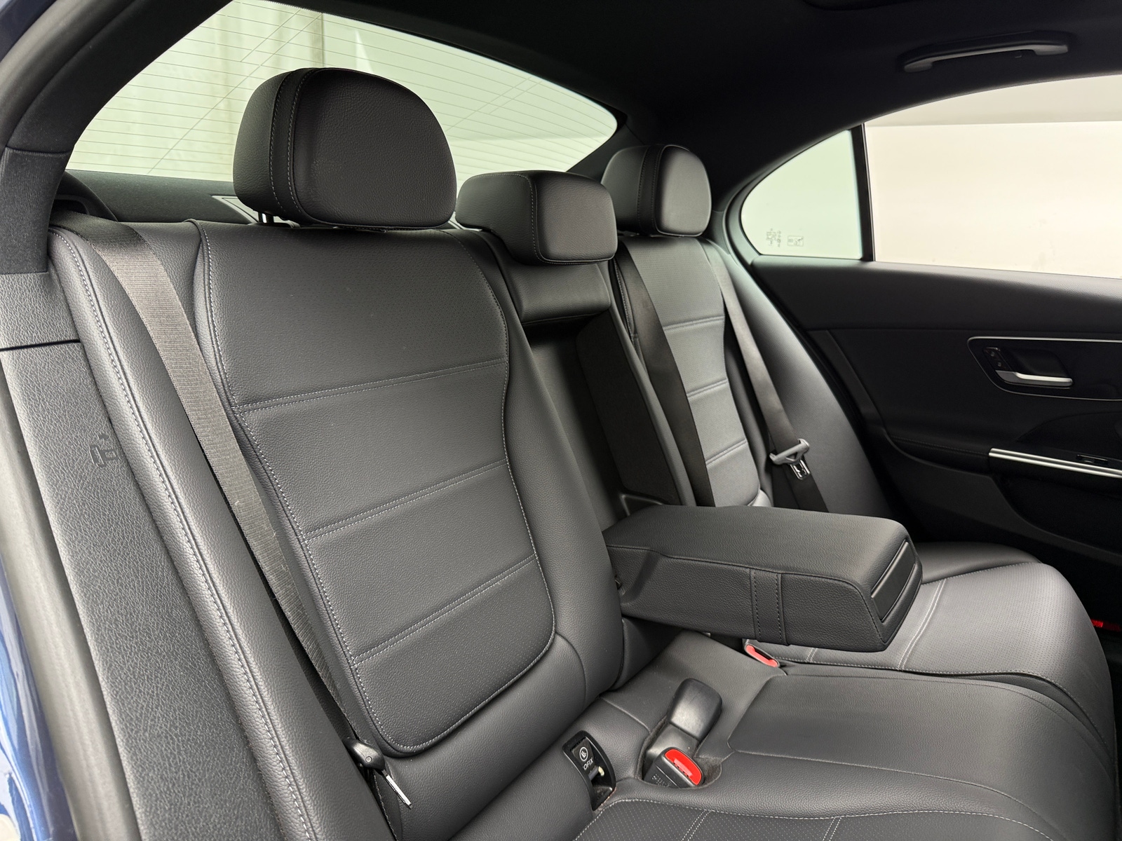 Thumbnail: 2024 Mercedes-Benz C-Class - 5