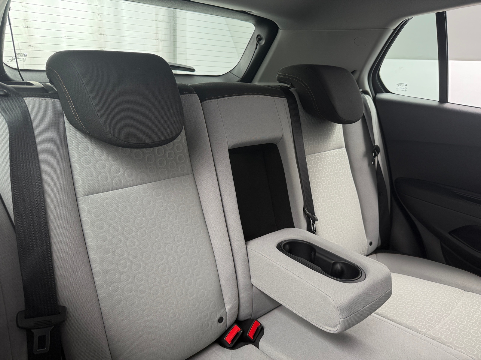 Thumbnail: 2017 Chevrolet Trax - 6