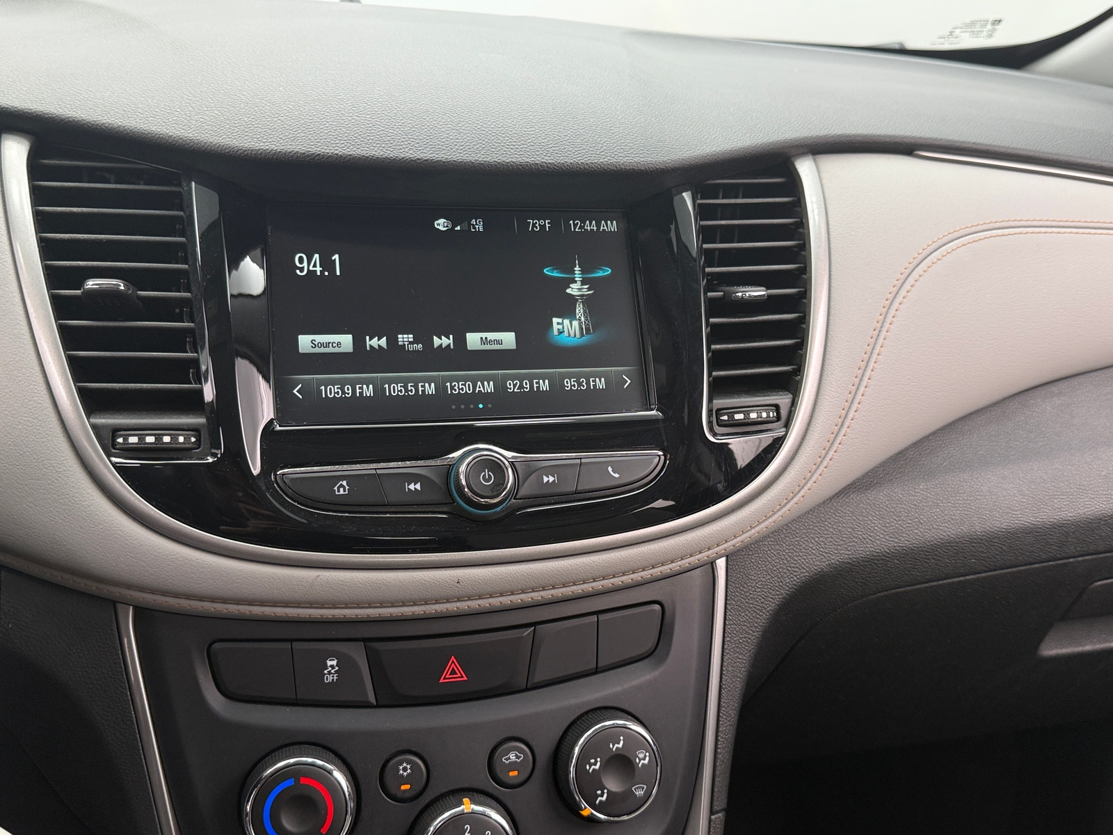 Thumbnail: 2017 Chevrolet Trax - 4