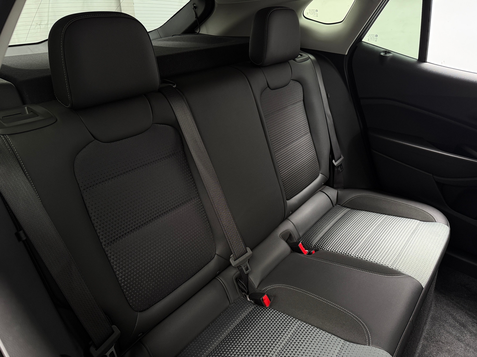 Thumbnail: 2025 Chevrolet Trax - 6