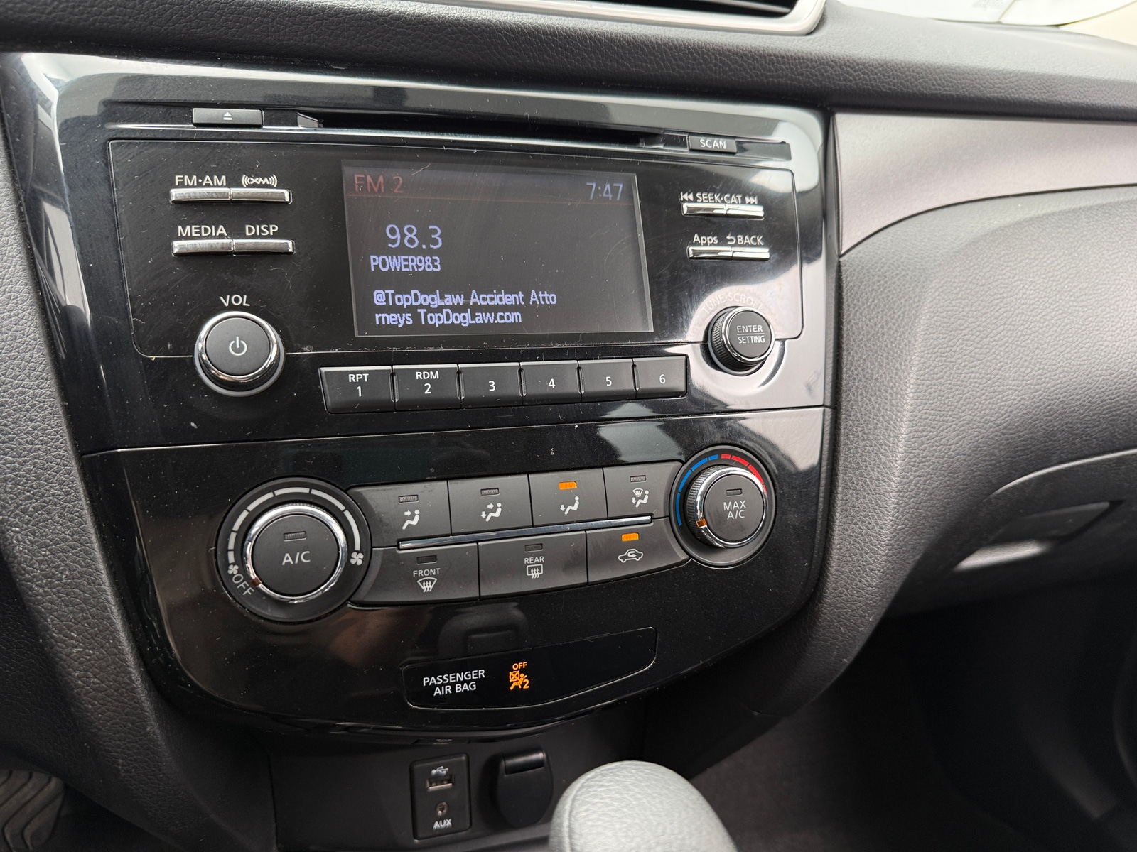 Thumbnail: 2016 Nissan Rogue - 4