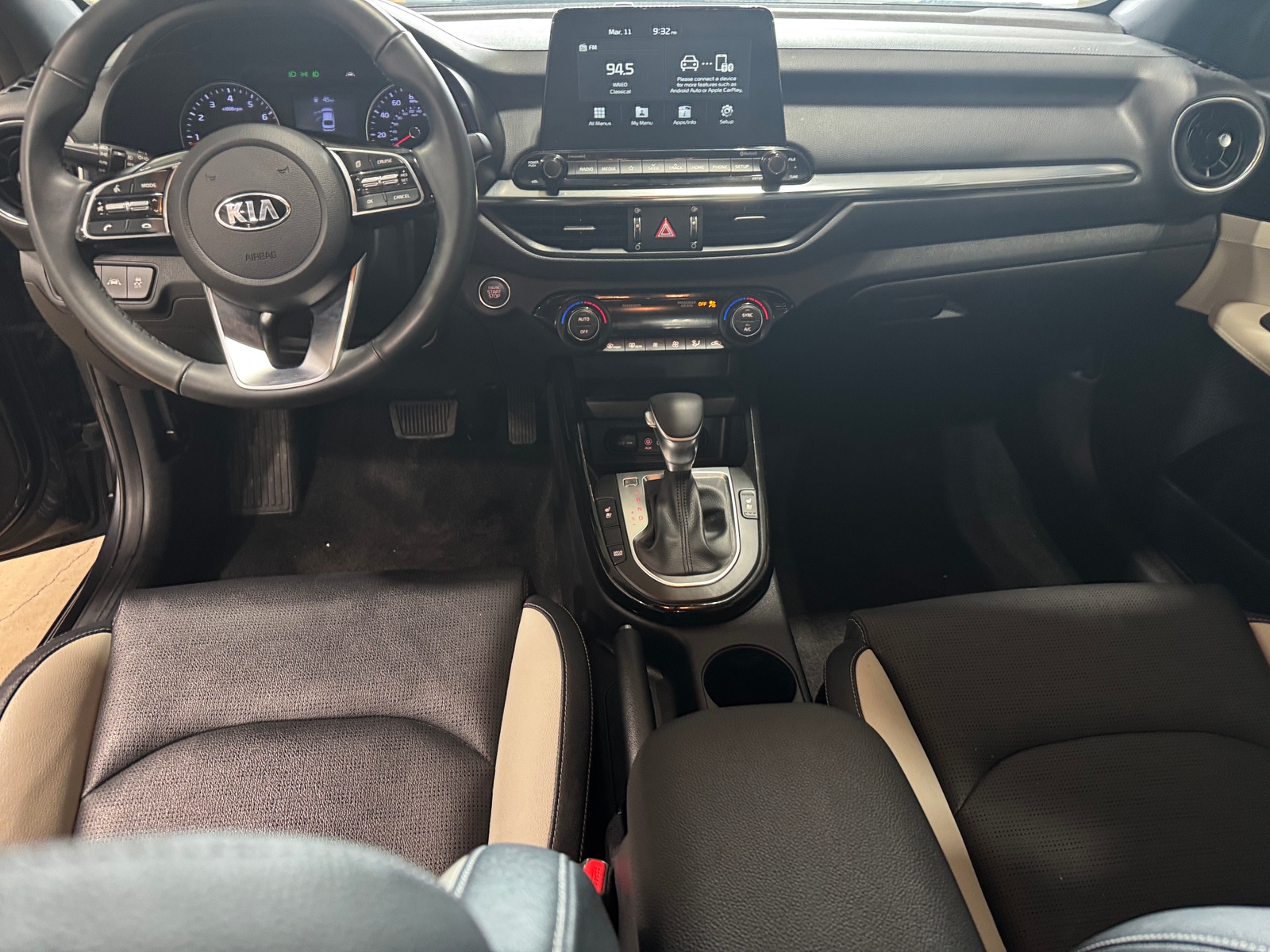 Thumbnail: 2019 Kia Forte - 3