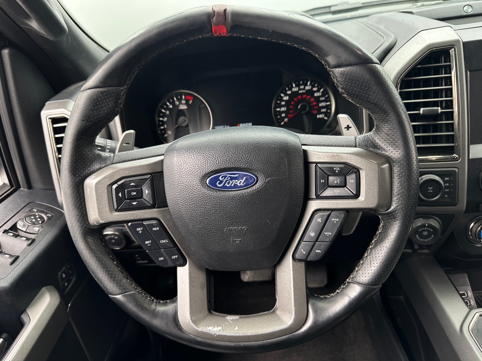 Thumbnail: 2018 Ford Econoline - 4