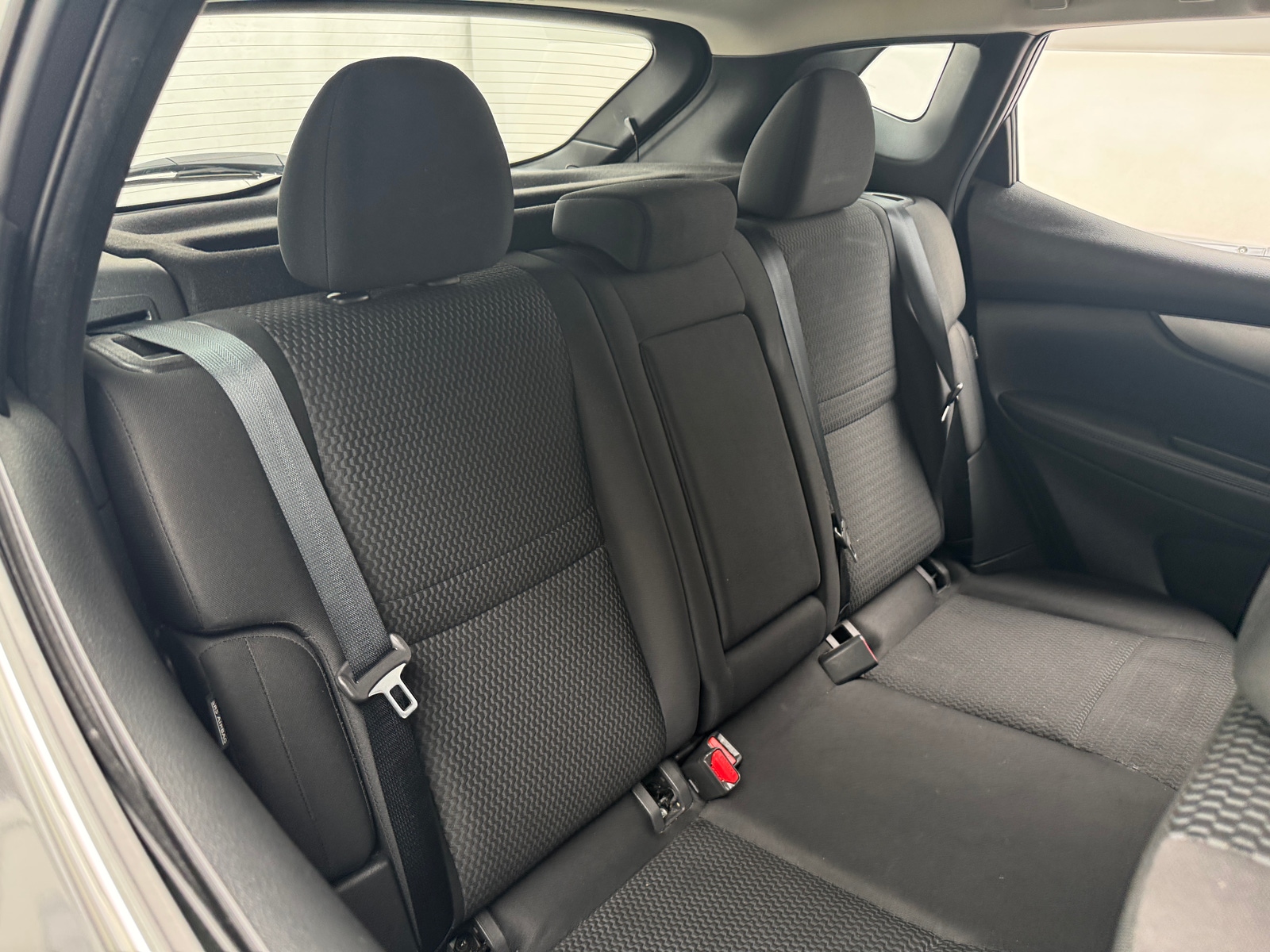 Thumbnail: 2020 Nissan Rogue Sport - 6