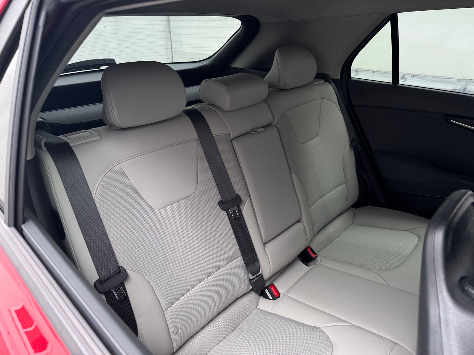 Thumbnail: 2024 Kia Niro - 6