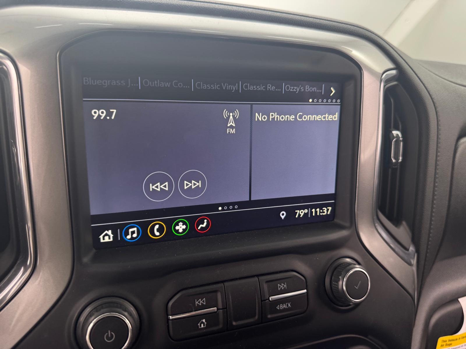 Thumbnail: 2019 Chevrolet Silverado 1500 - 3