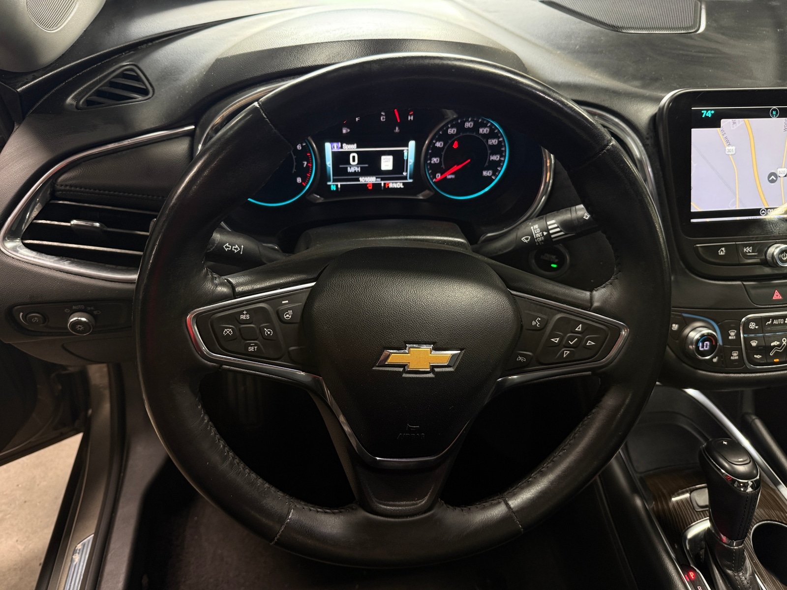 Thumbnail: 2017 Chevrolet Malibu - 4