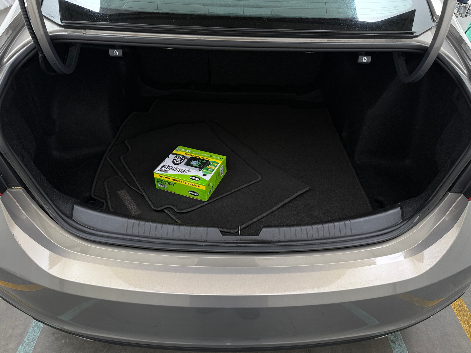 Thumbnail: 2017 Chevrolet Malibu - 6