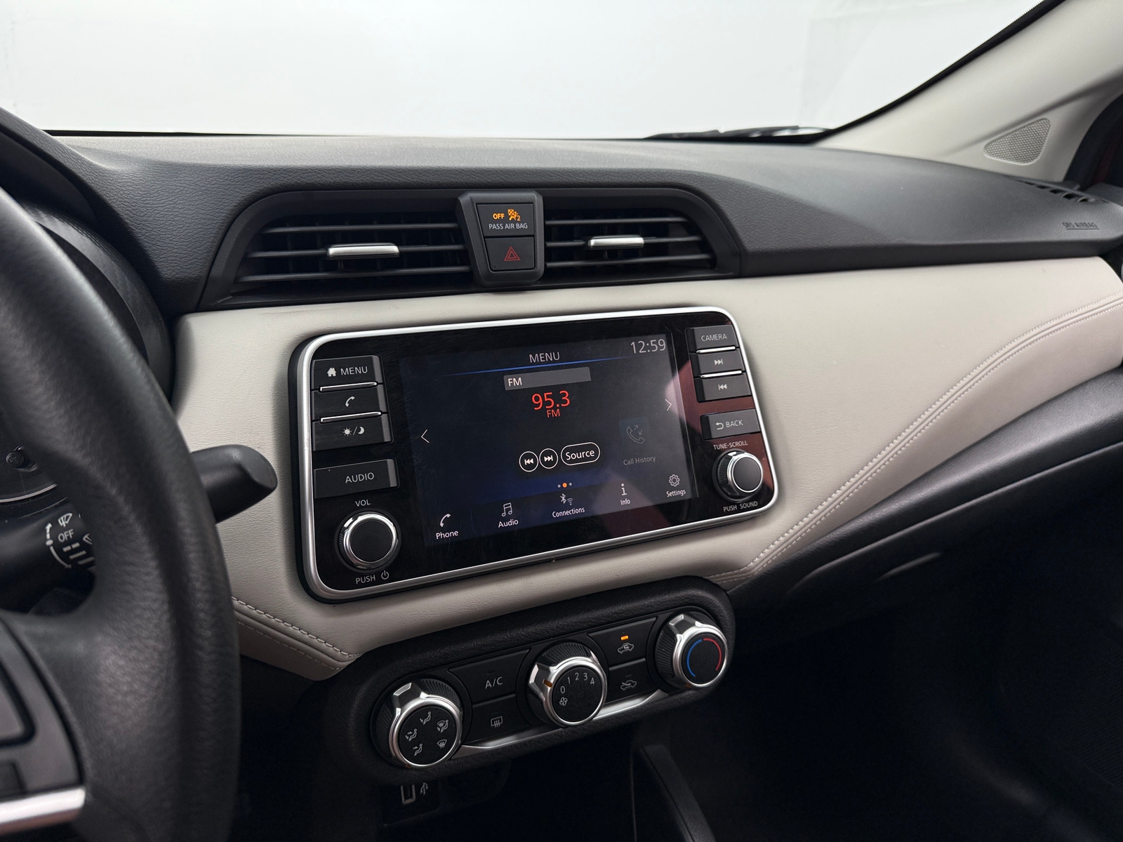 Thumbnail: 2020 Nissan Versa - 4