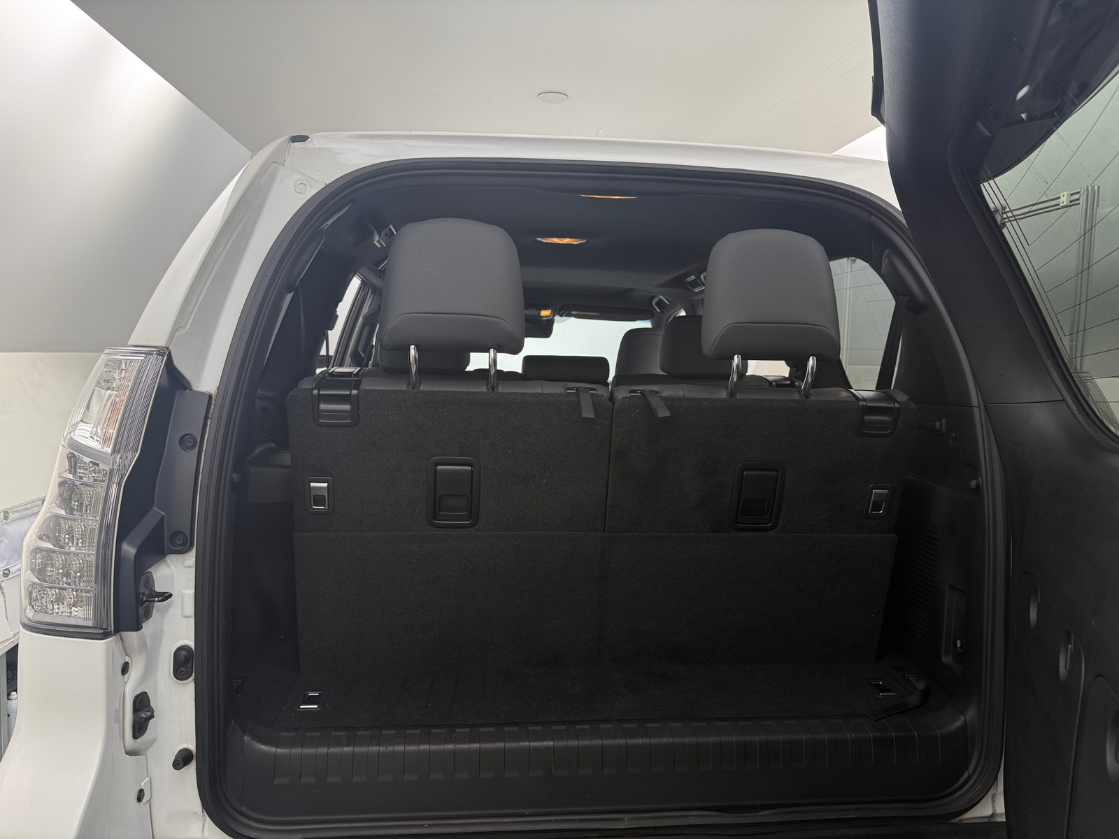 Thumbnail: 2021 Lexus GX - 6