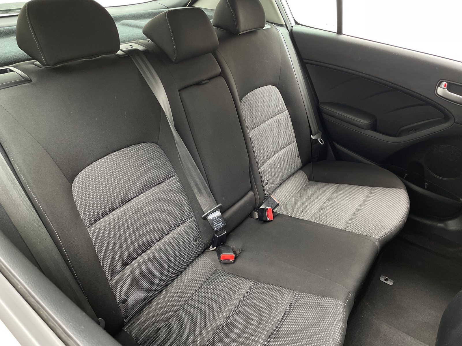 Thumbnail: 2017 Kia Forte - 6