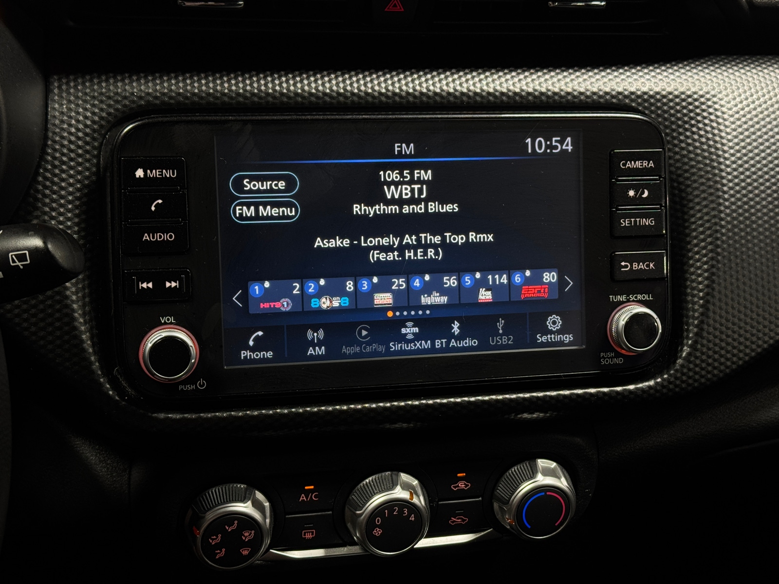 Thumbnail: 2023 Nissan Kicks - 4