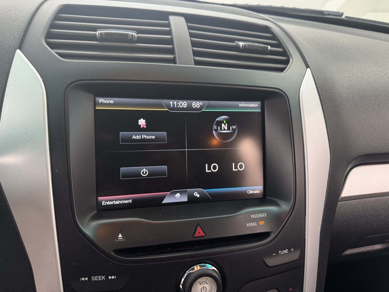 Thumbnail: 2015 Ford Explorer - 4