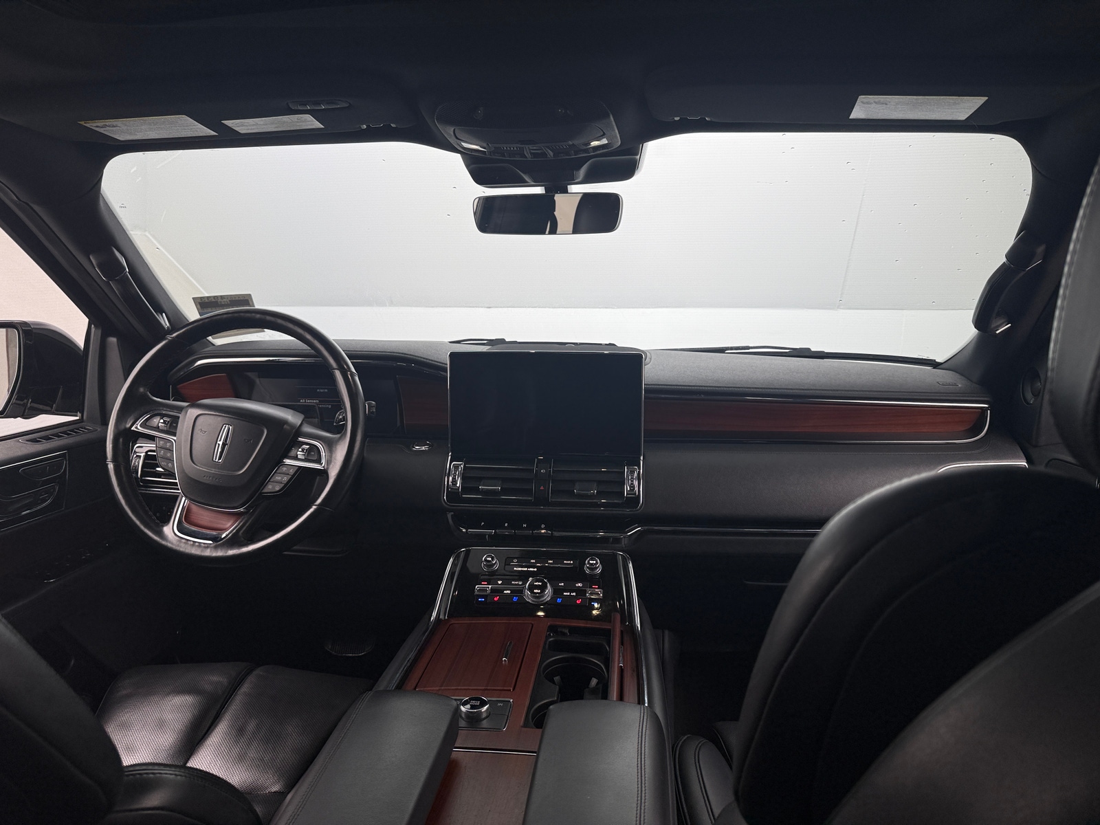 Thumbnail: 2023 Lincoln Navigator - 2