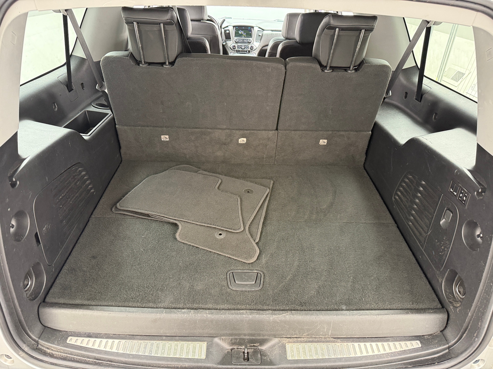 Thumbnail: 2020 Chevrolet Suburban - 6