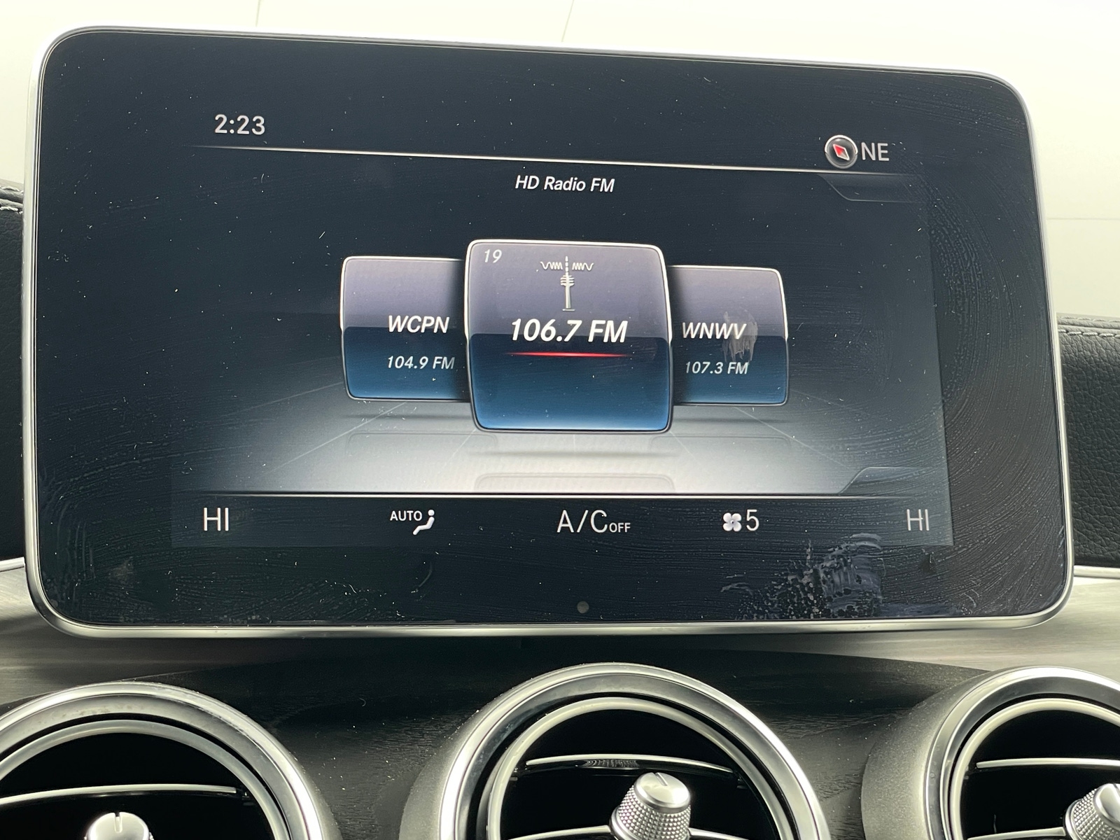 Thumbnail: 2017 Mercedes-Benz C-Class - 3